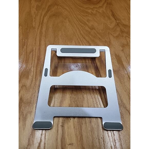 ONN. LAPTOP STAND FOR 13"-17" CHROMEBOOKS OR LAPTOPS A34 - Picture 1 of 4